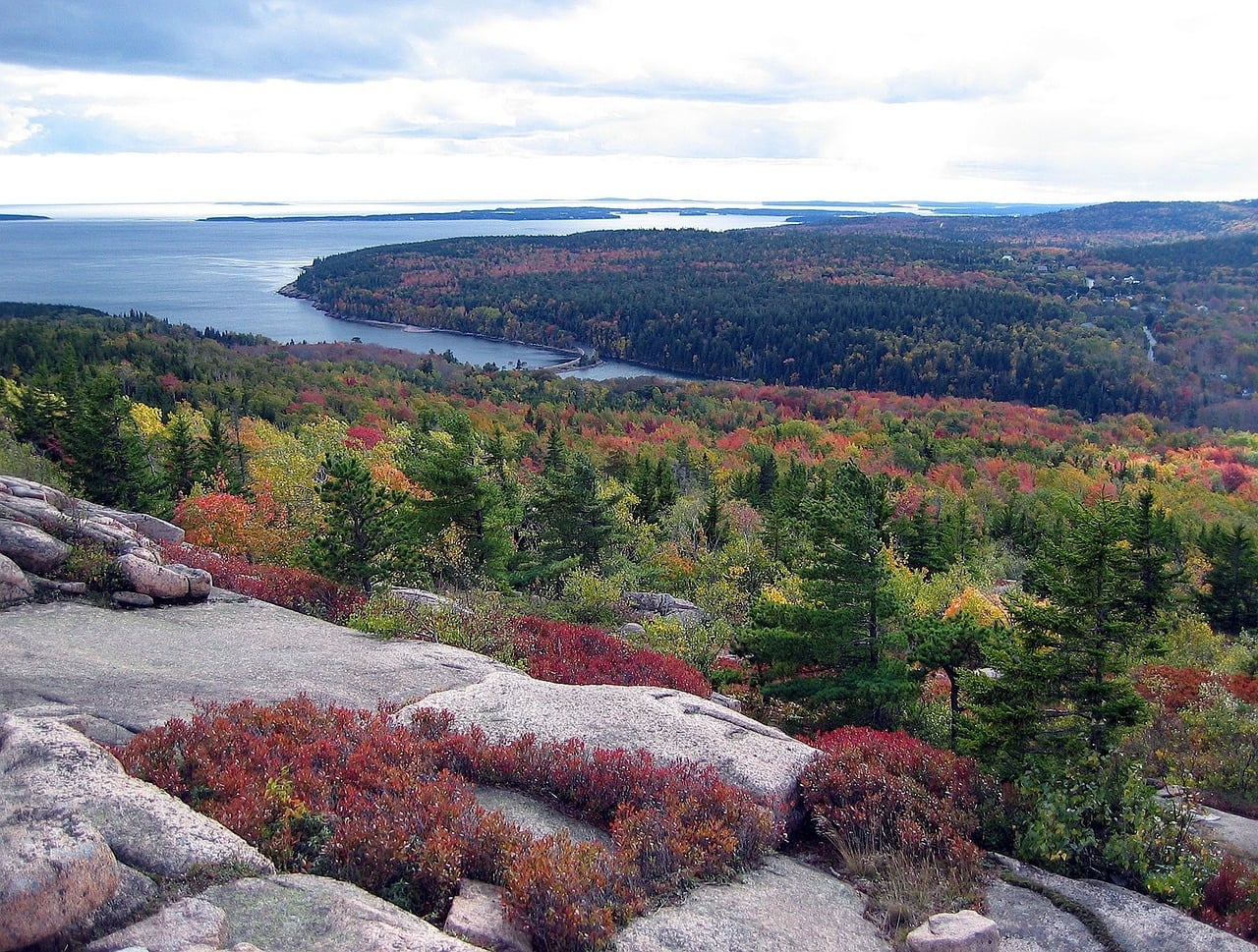 The view from Cadillac Mountain in Acadia Park, Maine
