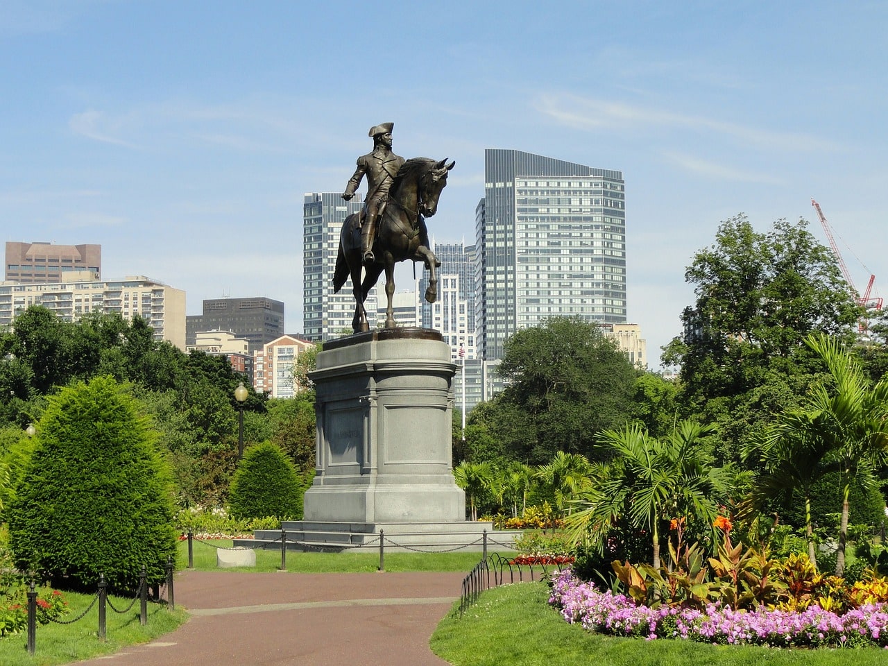 The statue of George Washington on his horse in Boston Common