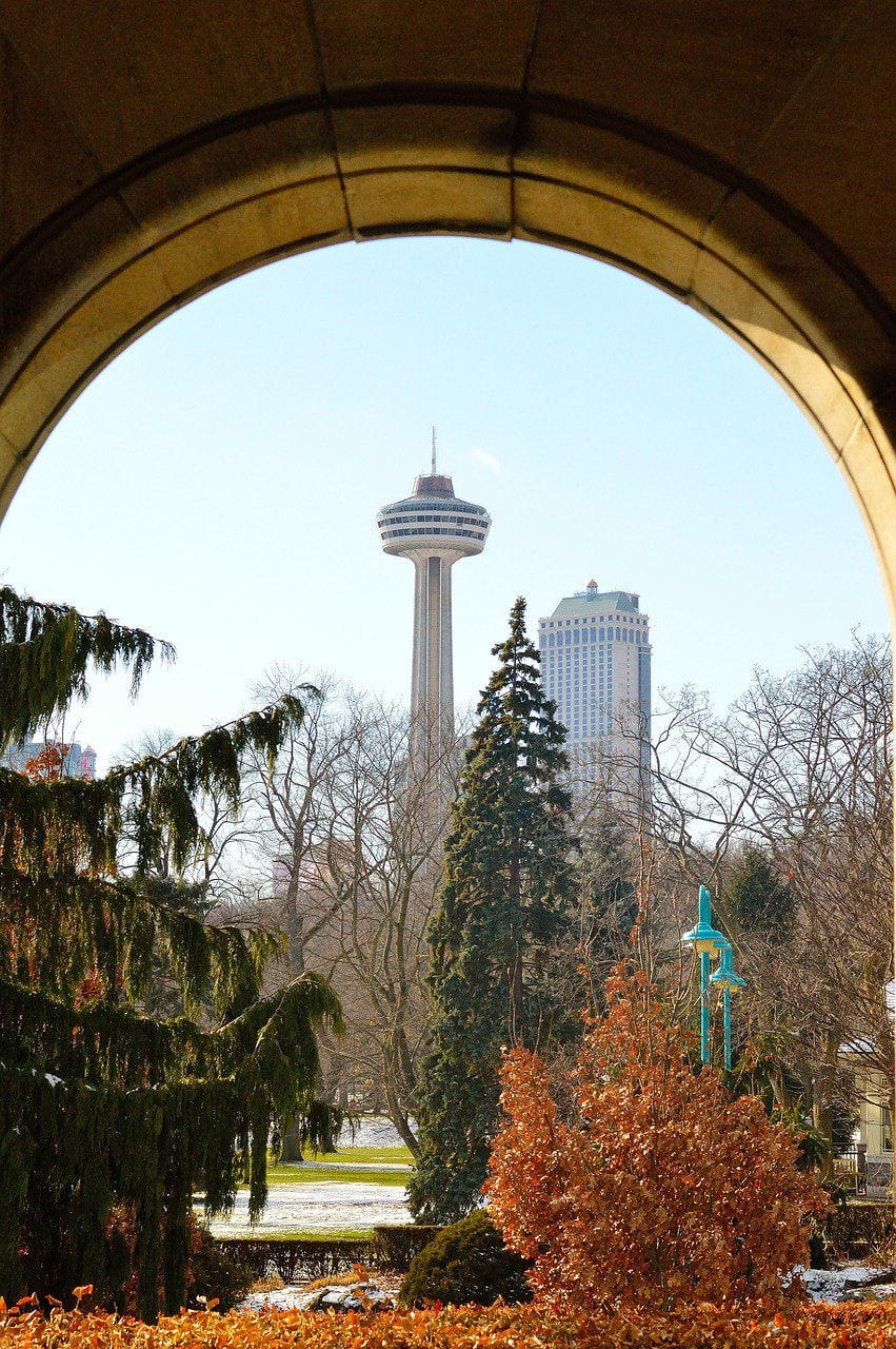 Skylon Tower in Niagara Falls