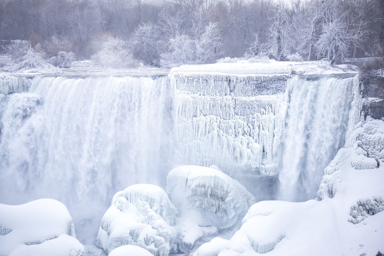 Niagara Falls in the snow