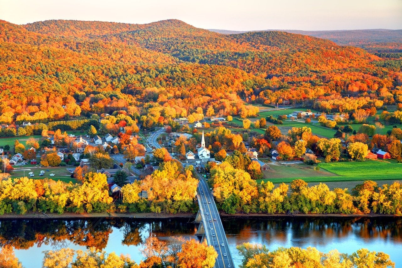 Autumn foliage view in Western Massachusetts