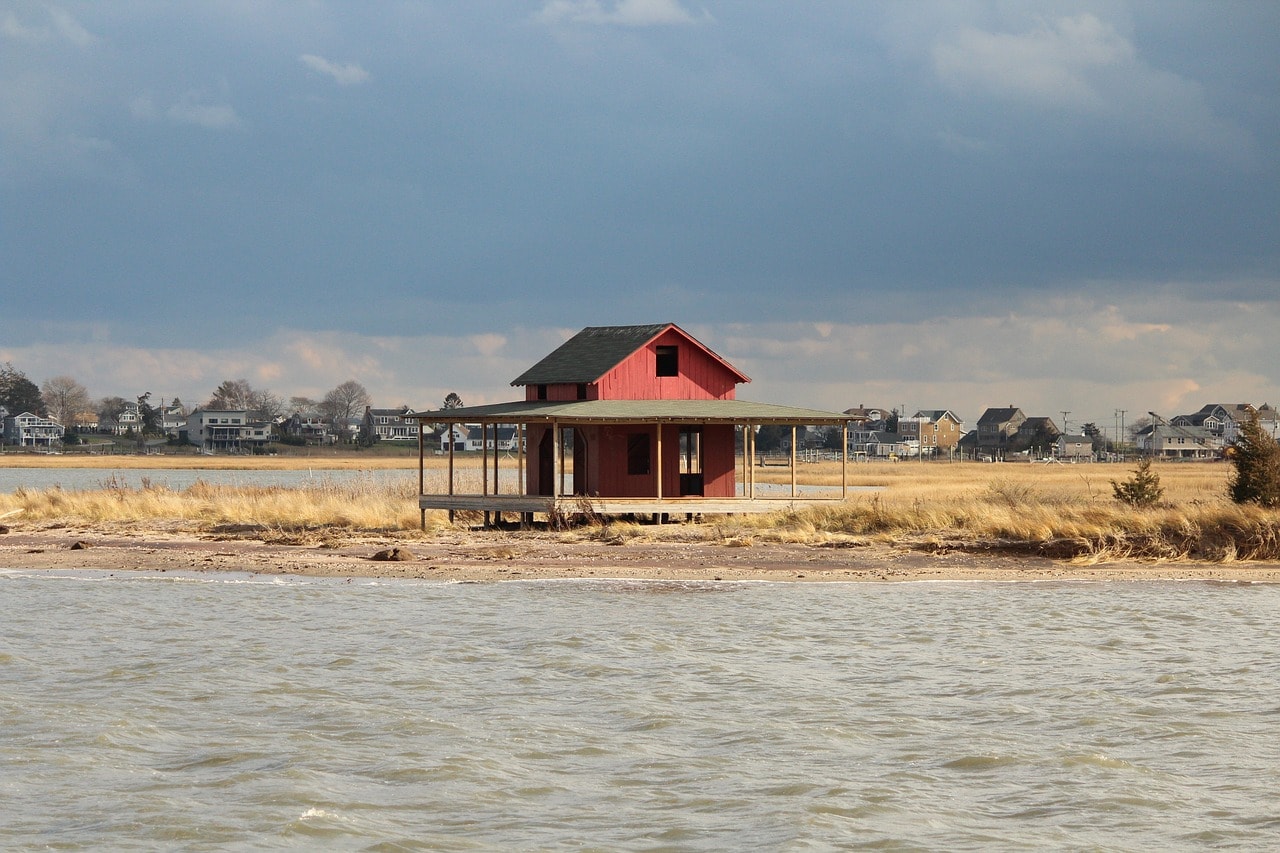 The coastline of Long Island Sound