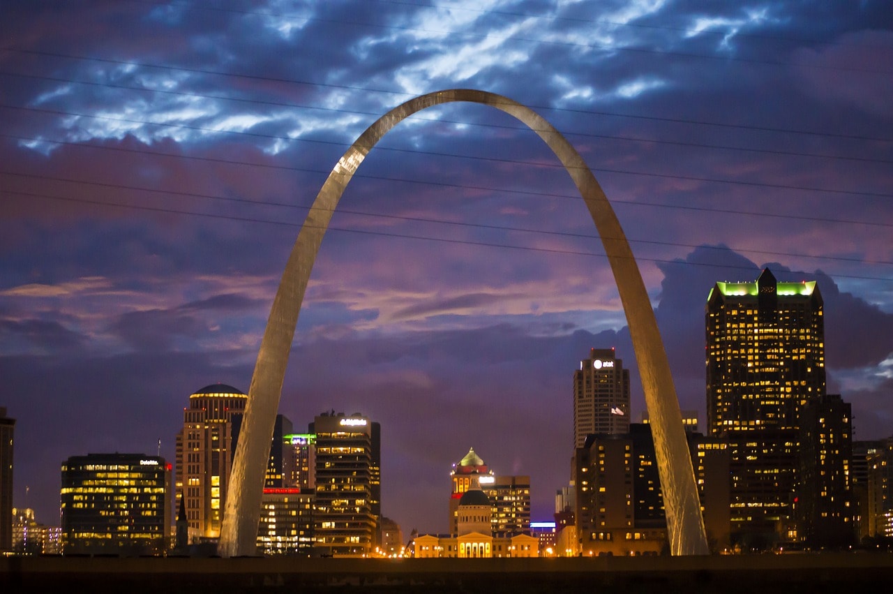 The St. Louis Arch at evening