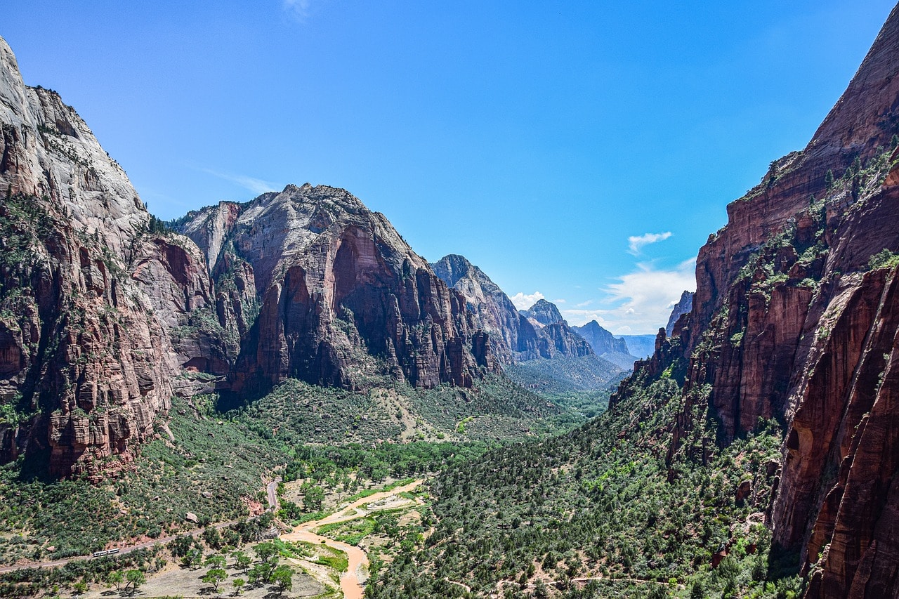 The view of Kolob Canyons in northern Zion Park