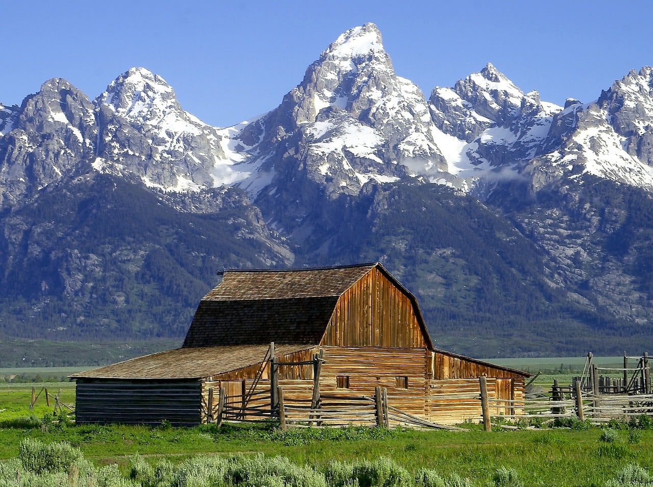 Moulton Barn and the Grand Teton