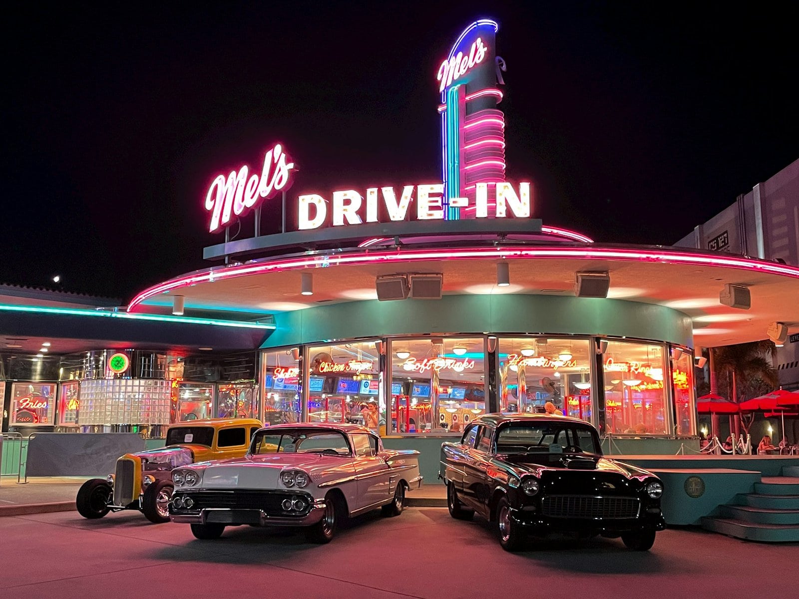 Drive-in restaurant near Universal Park in Orlando