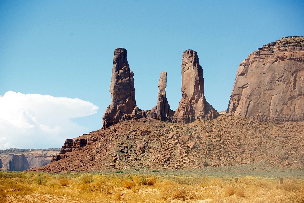 Three Sisters Overlook in Monument Valley