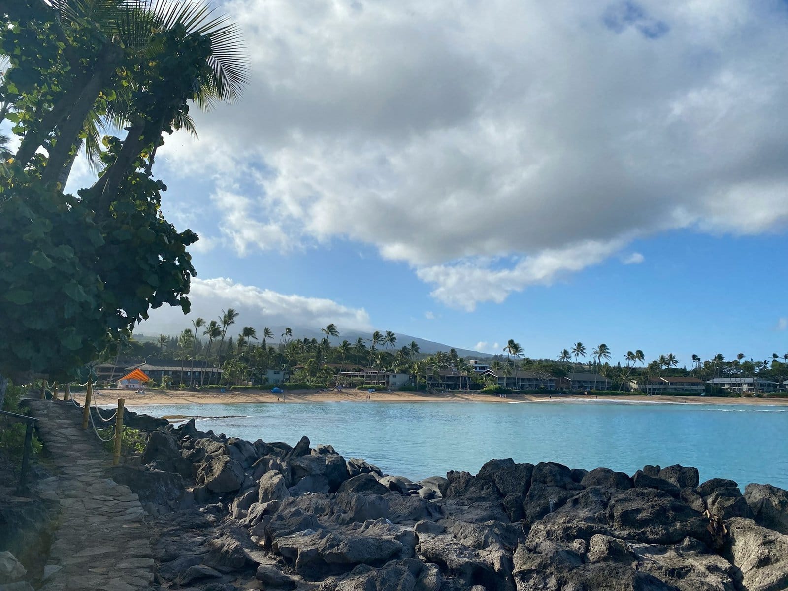 Resorts on Napili Bay Beach in Maui