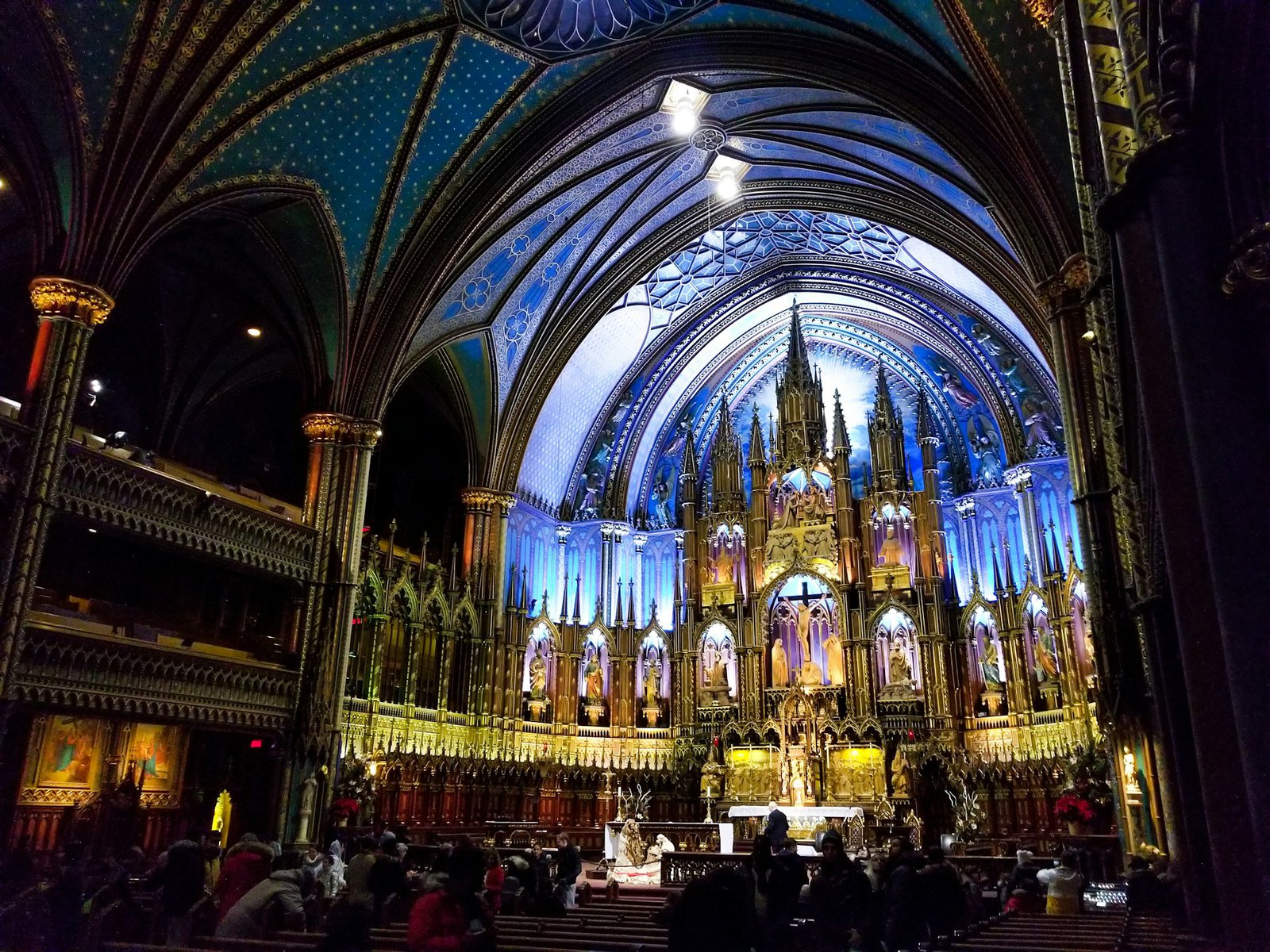 The altar of the Notre-Dame in Montreal