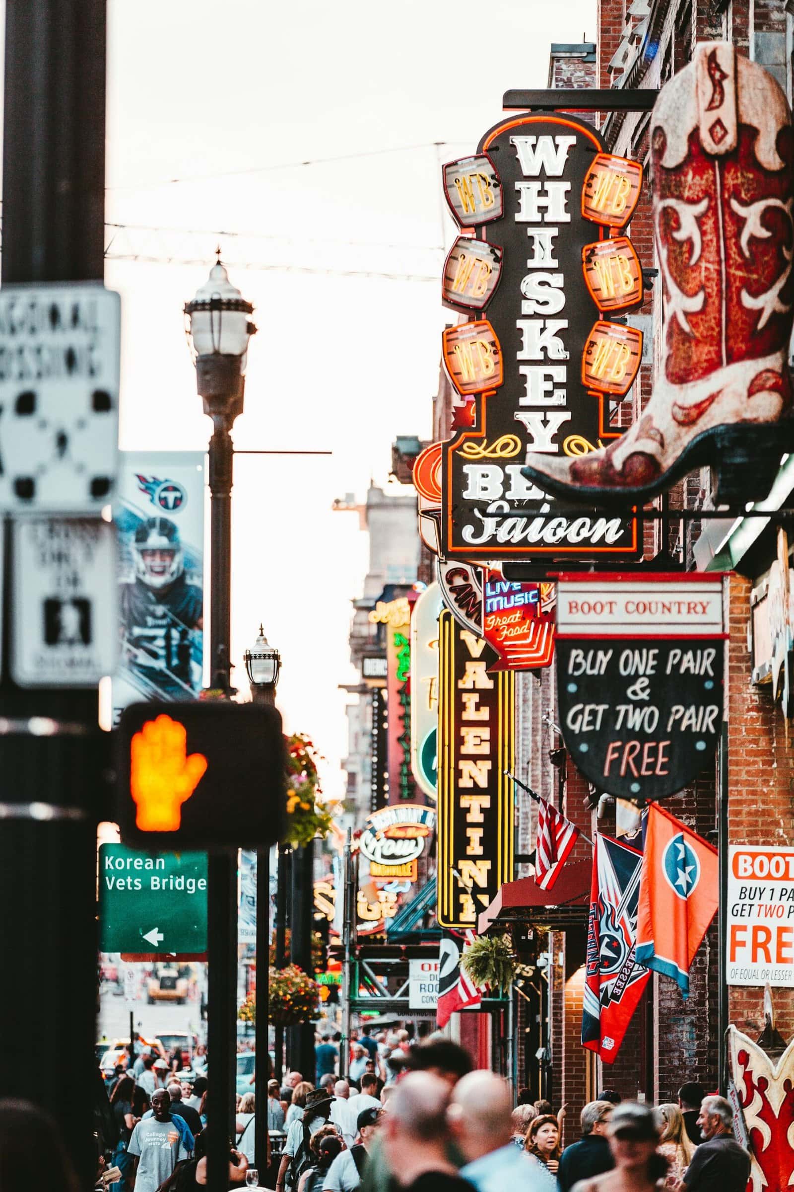 Broadway Avenue in Nashville
