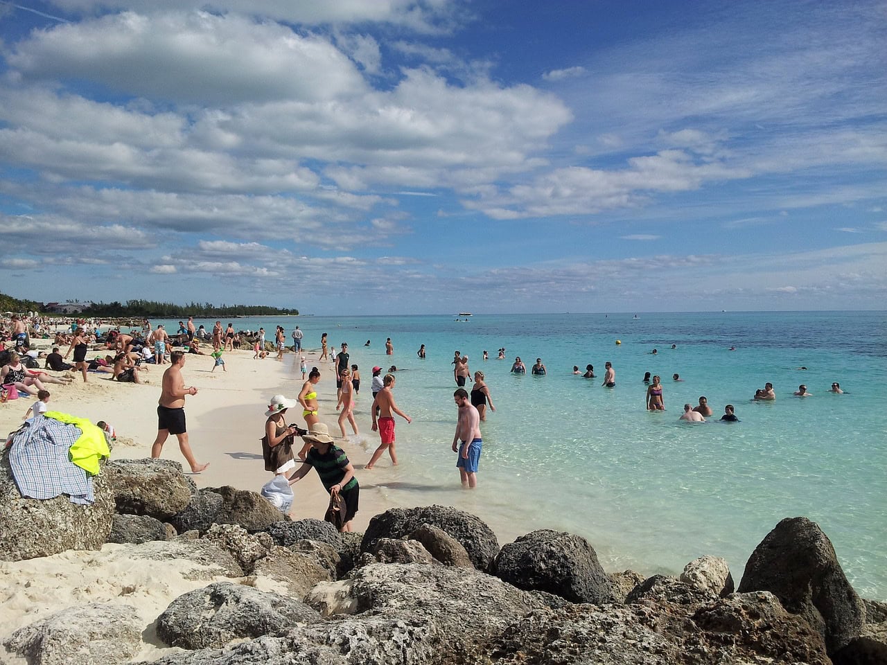 Swimming beach in Nassau, the capital of the Bahamas