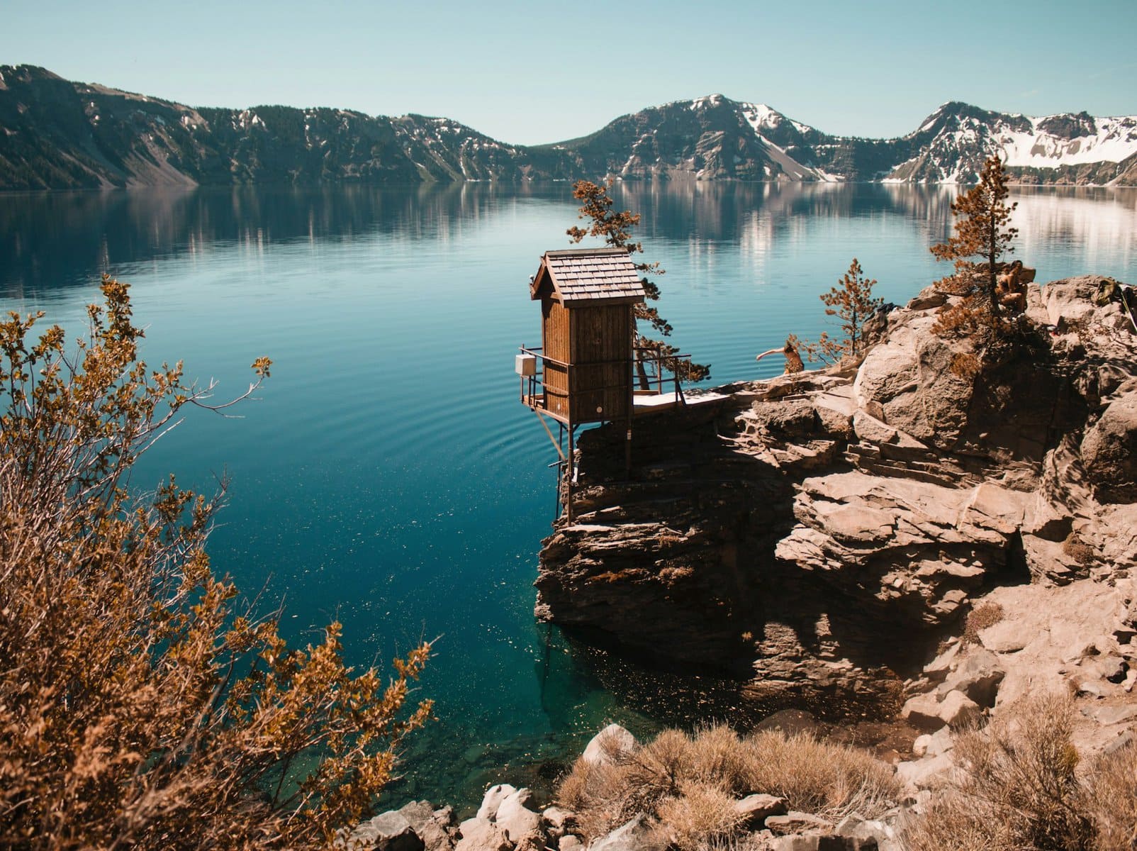 The pier in Crater Lake