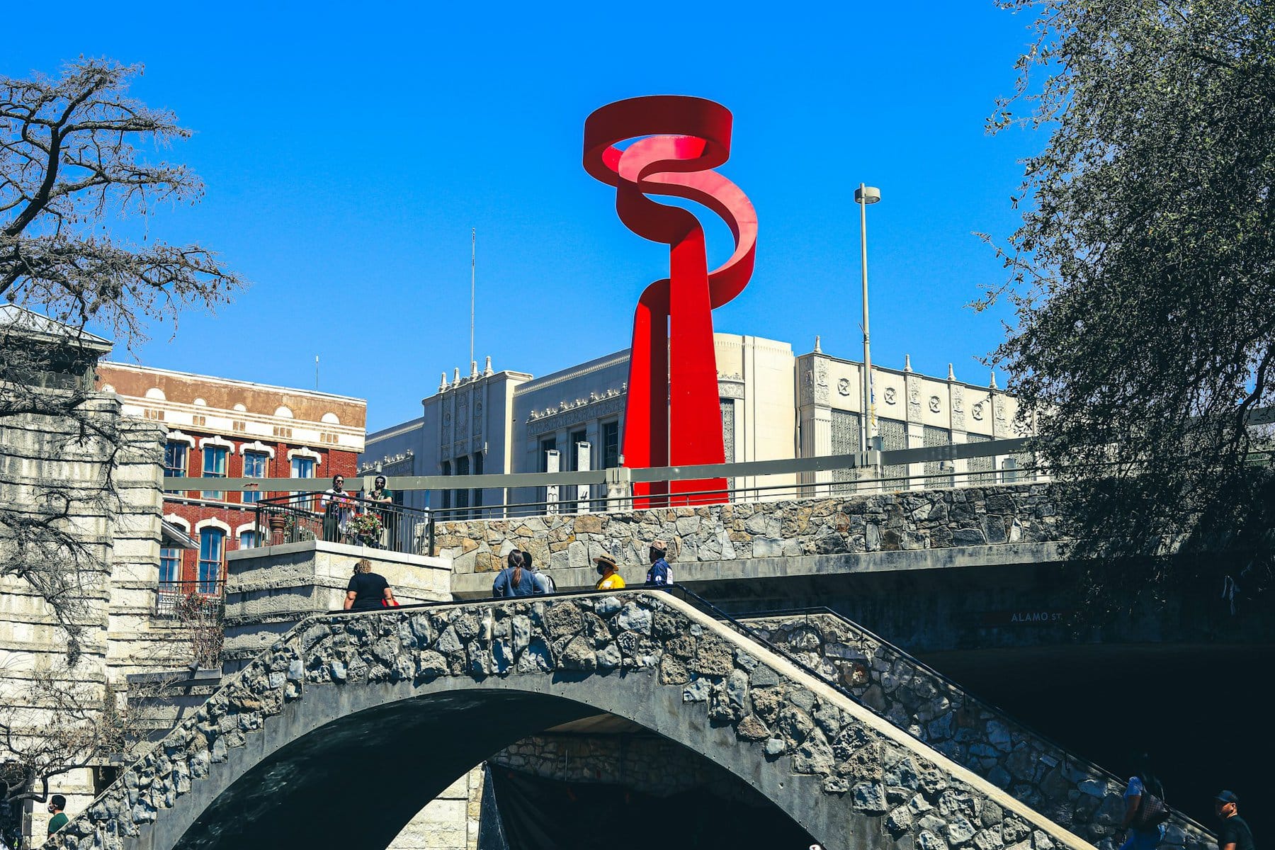 Bridge over the San Antonio River in downtown