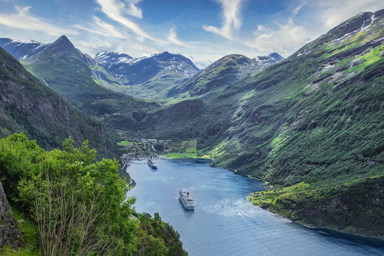 Cruise ships in Alaska